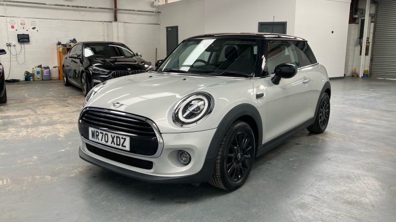 MINI Hatchback 1.5 Cooper Classic II 3dr Auto Petrol Hatchback